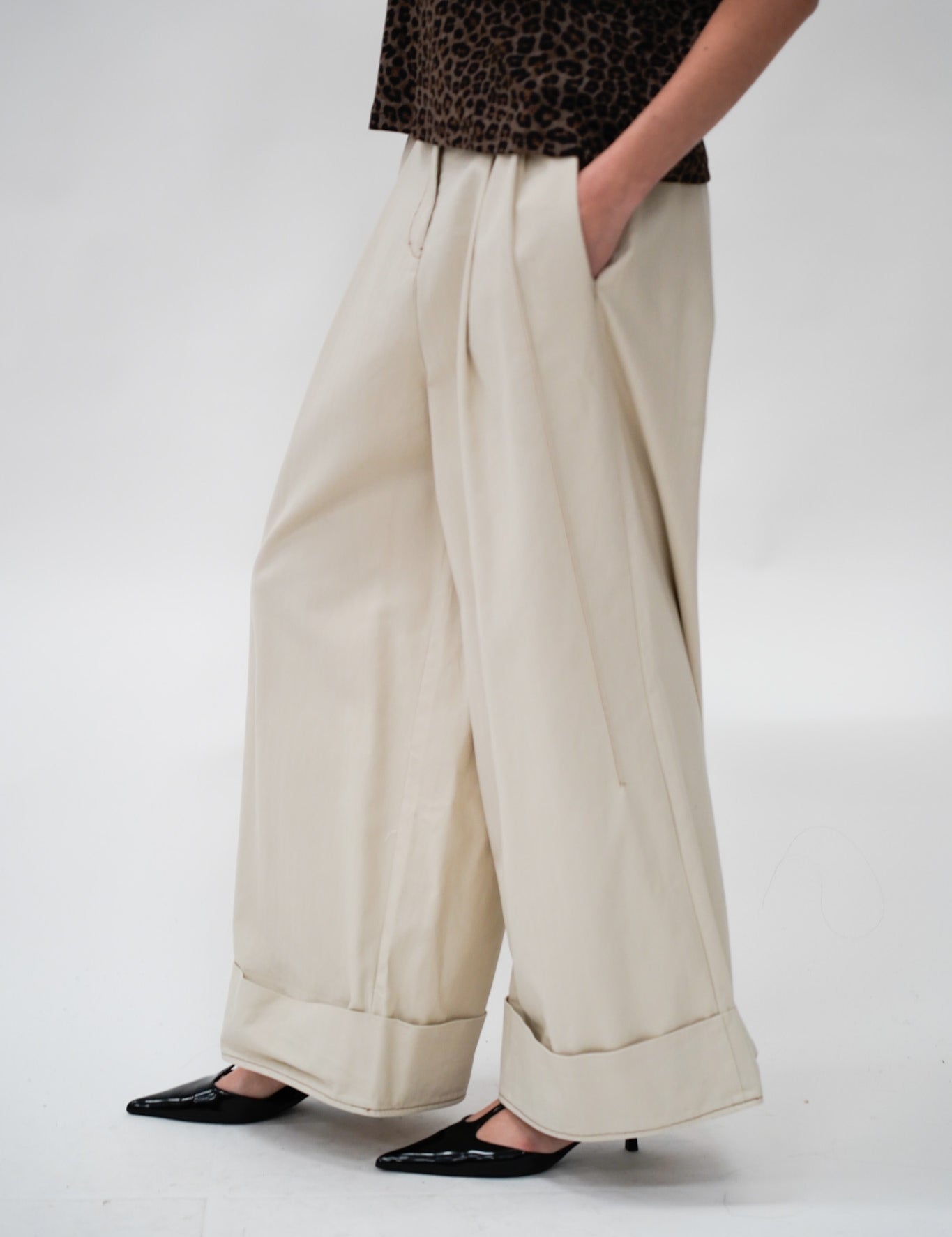 Pantalone largo