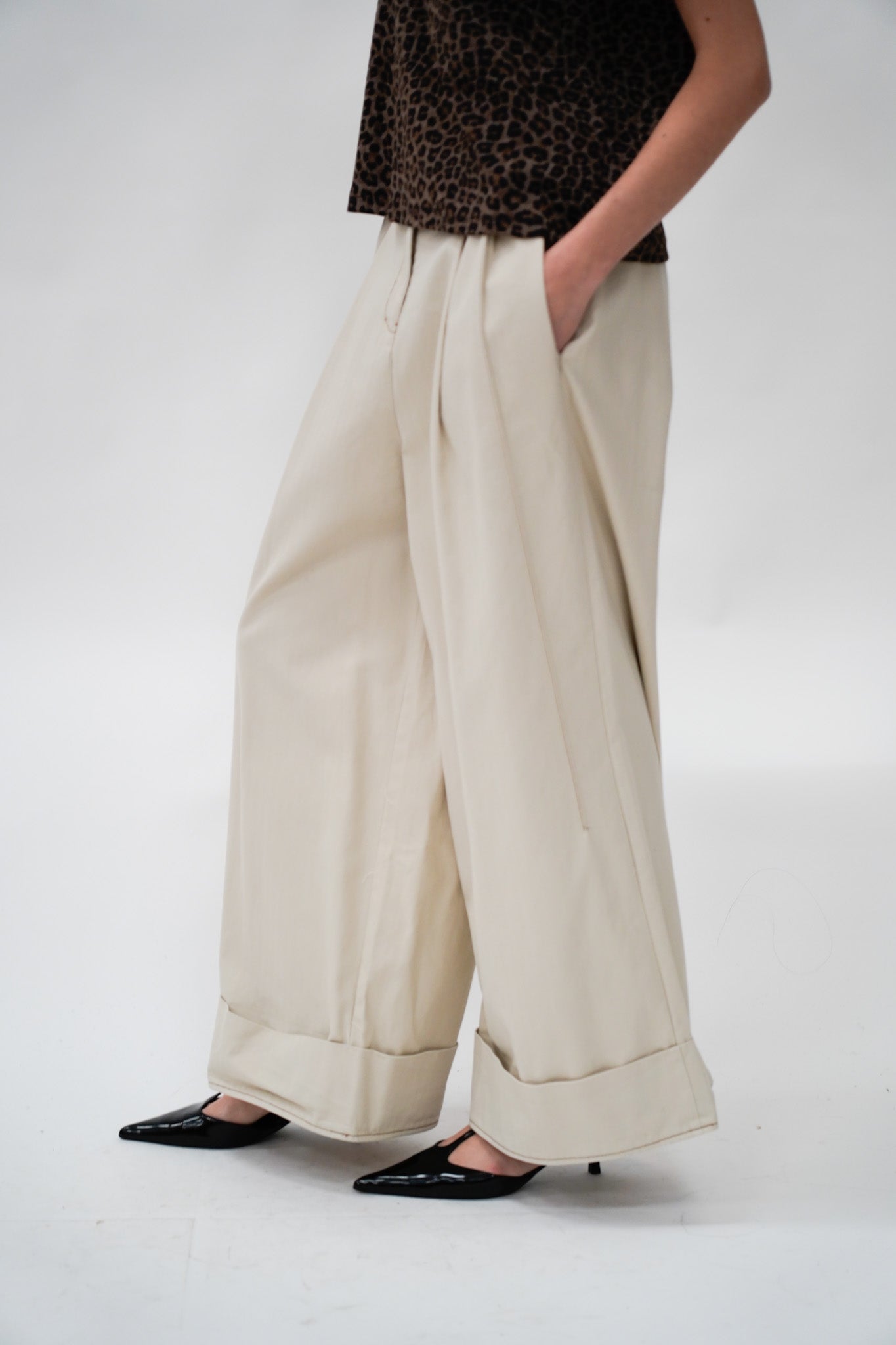 Pantalone largo